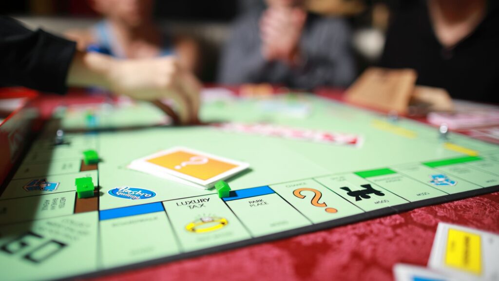 tips to win at monopoly